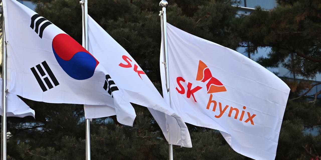 SK Hynix Is Coming to the Nasdaq. A Price War Could Be Next.