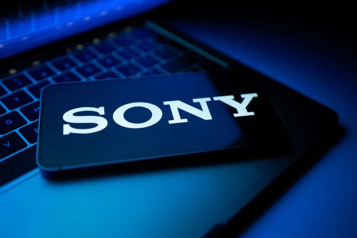 Sony pitches to buy Japanese lens maker Tamron
