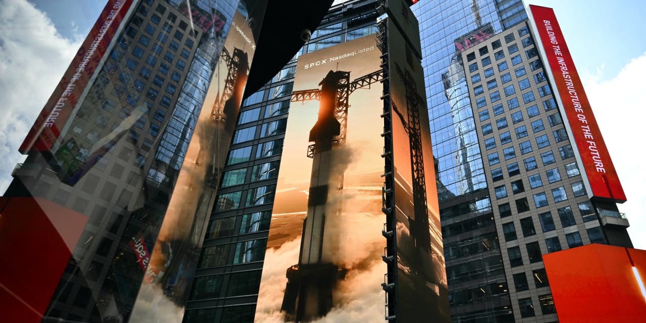 SpaceX Options Are Heavily Traded on First Day; Call Volume is Fifth Highest