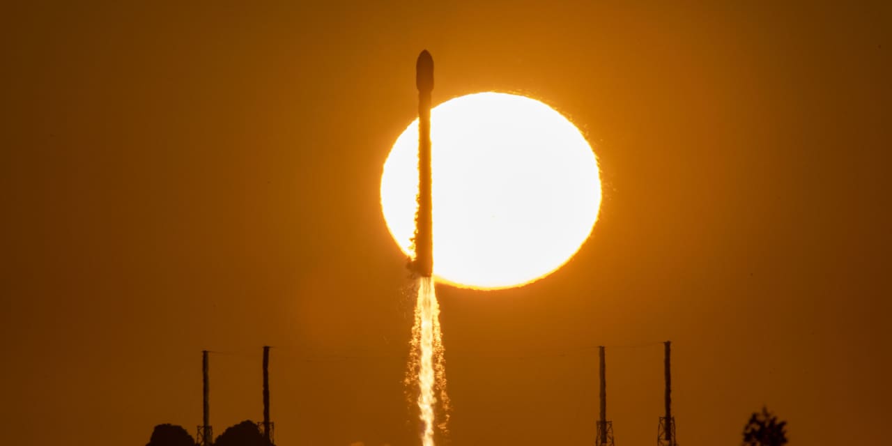 SpaceX Stock Gains the Size of Intel Since IPO. History Has a Warning.