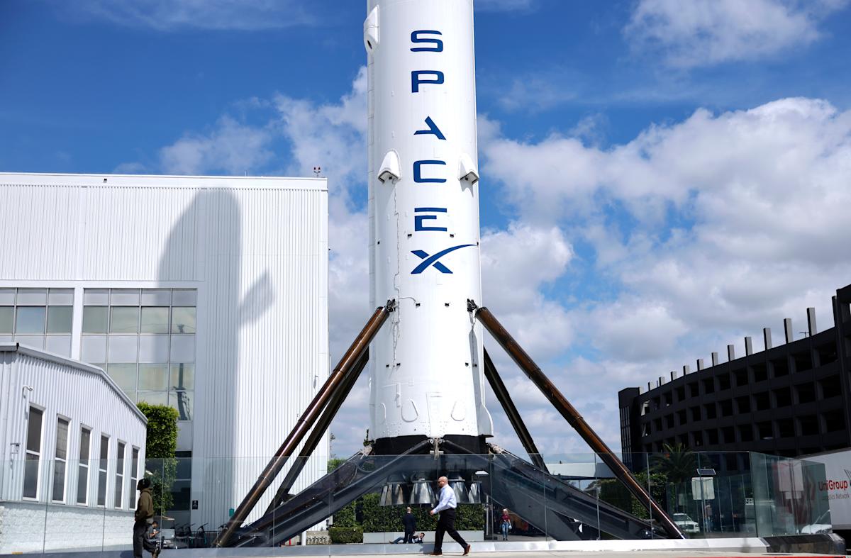SpaceX stock wavers as it announces $25 billion bond offering