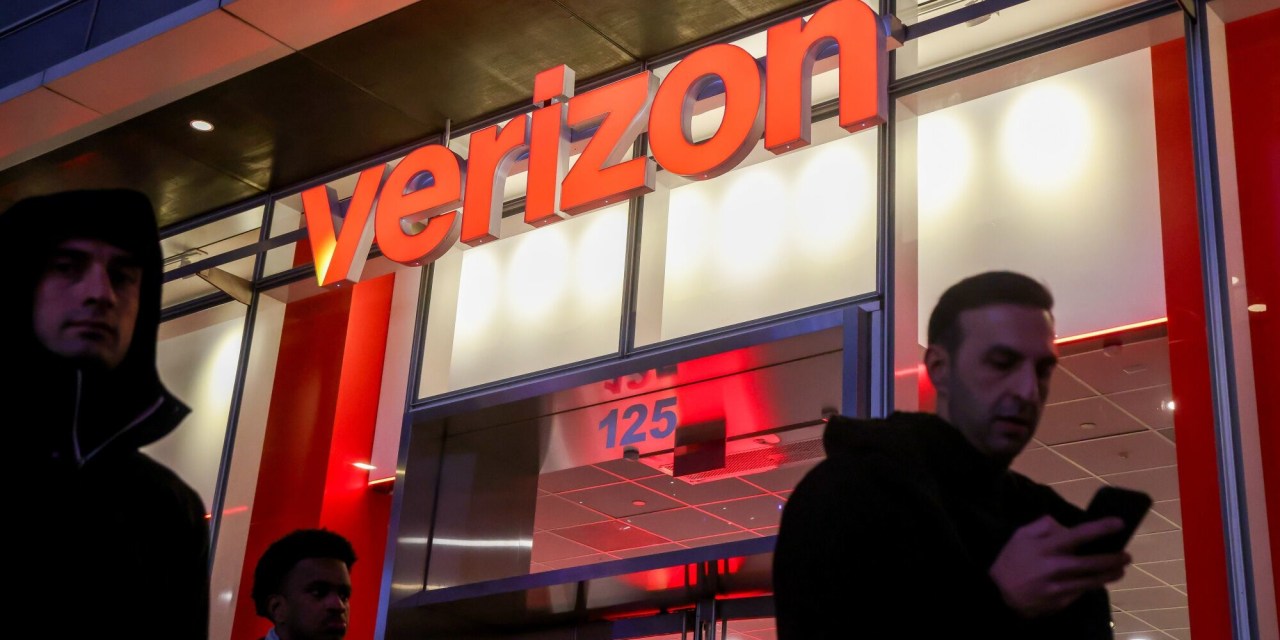 Stocks to Watch: BAT, Palantir Technologies, Verizon