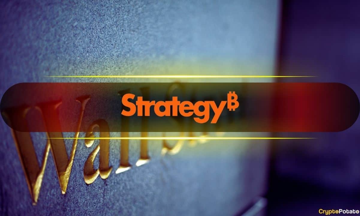 Strategy Stays Put on Bitcoin but Sells a Massive 3.46 Million Shares
