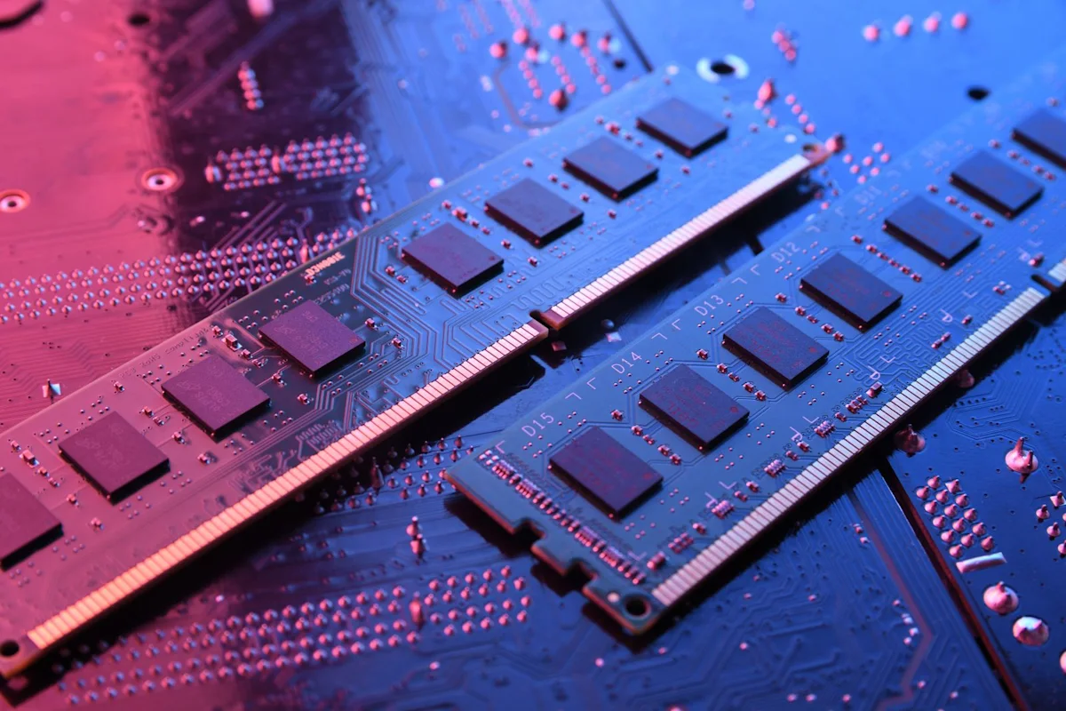 Strength in Chipmakers Boosts Stocks