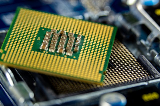 Taiwan Semiconductor Manufacturing Company Limited (TSM) In Spotlight Amid Taiwan Chip Curbs on China