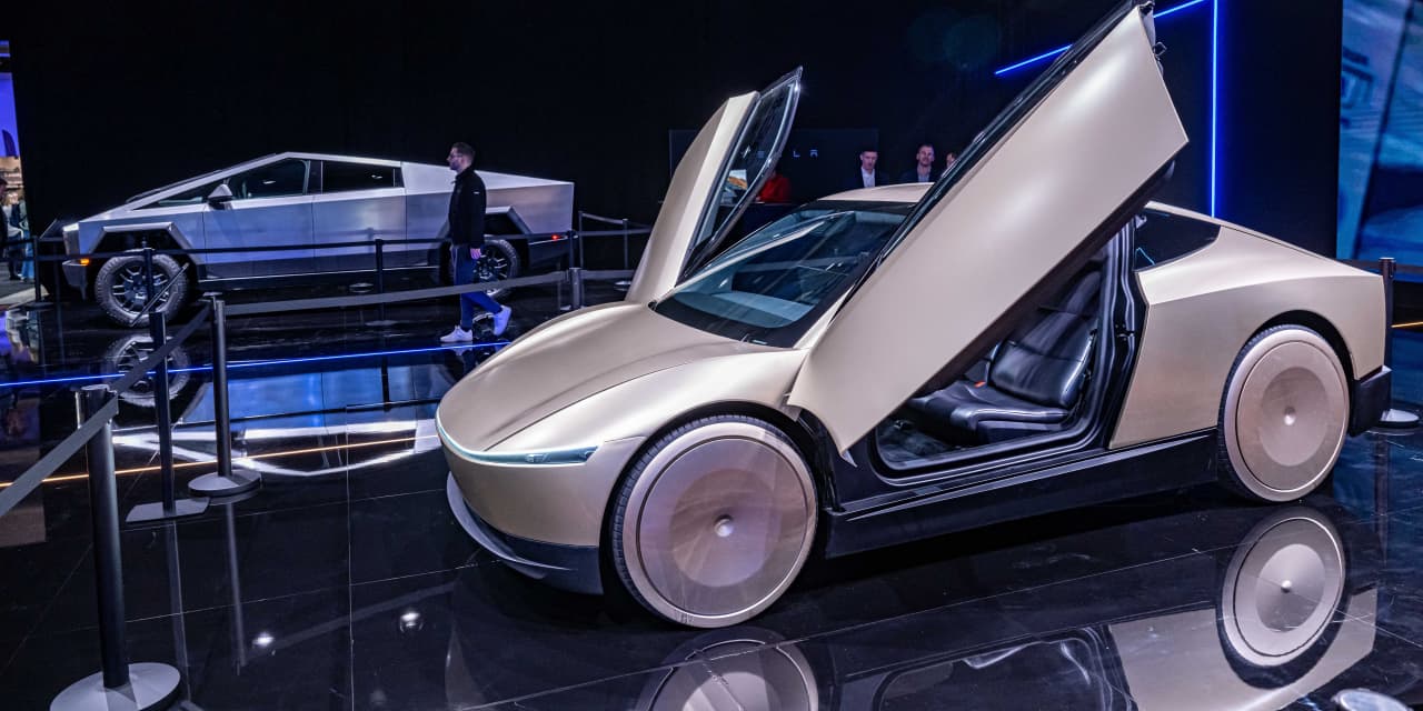 Tesla Has a Cybercab Event. The Stock Needs More Than Demo Rides.