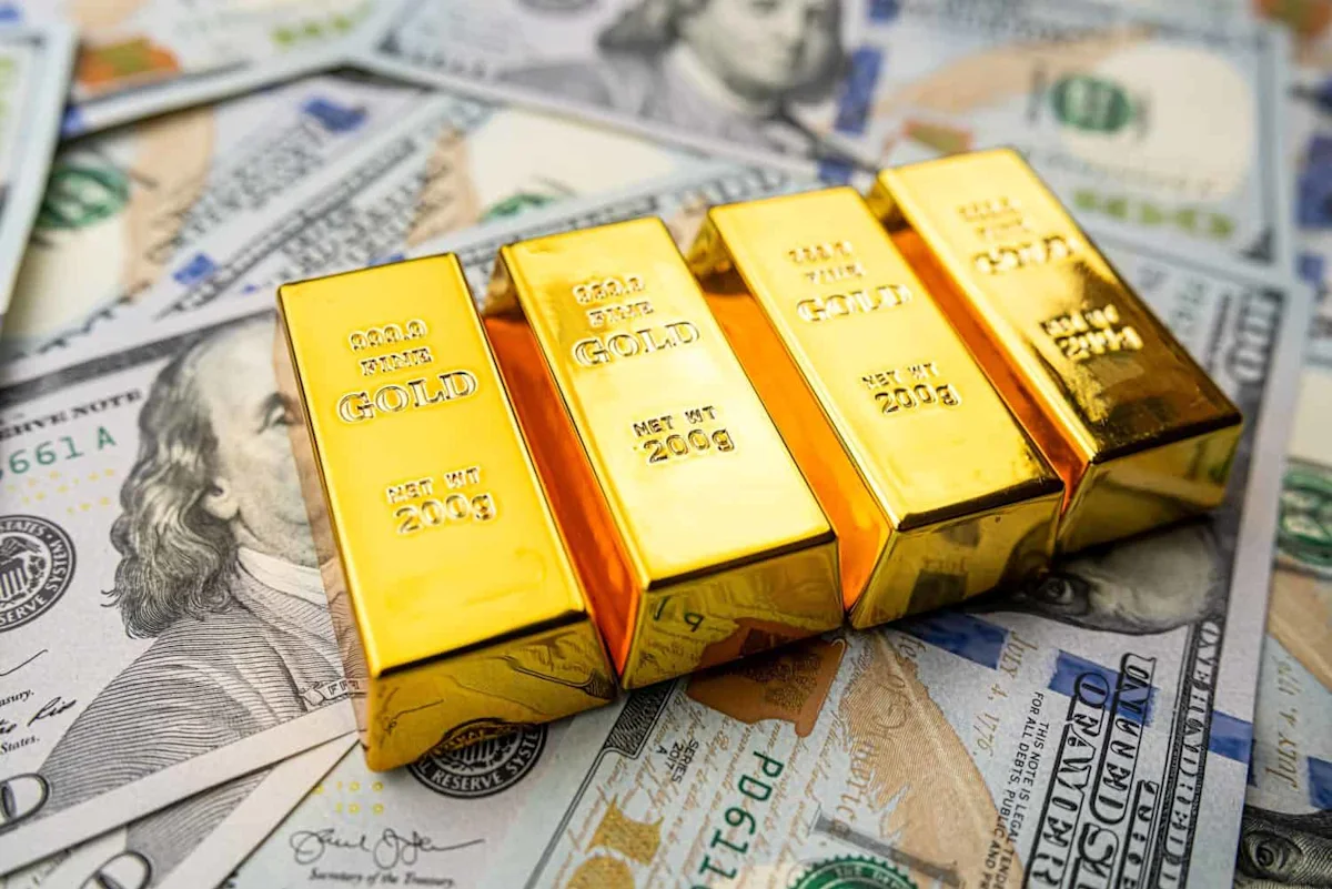 The Hidden Danger in Leveraged Gold ETFs Like UGL and GLL