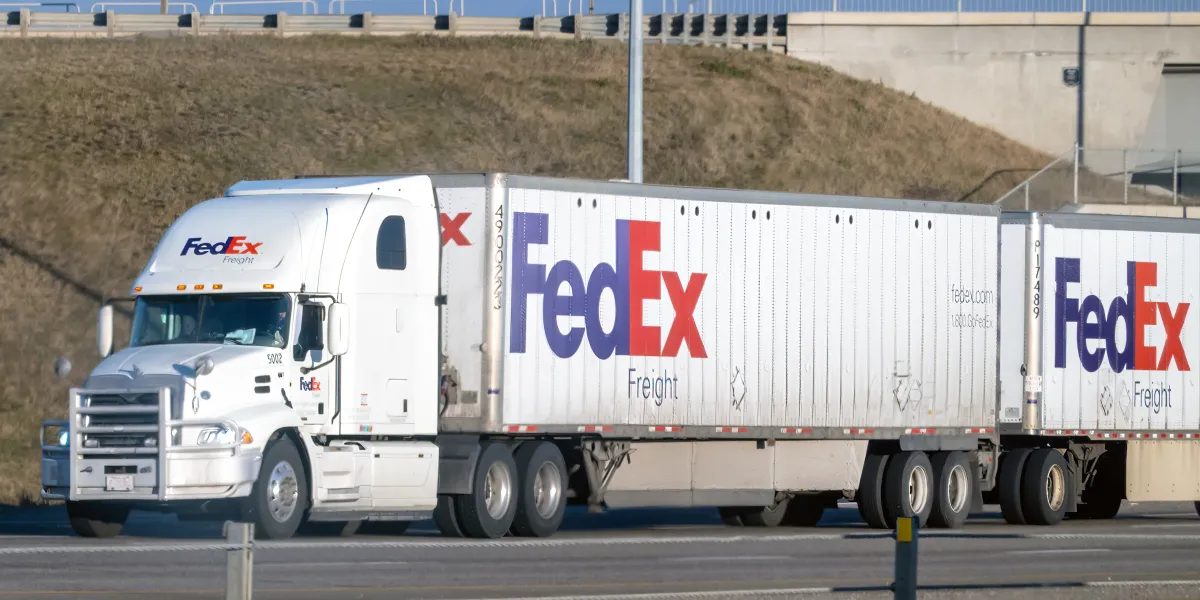 The management lesson behind FedEx Freight’s break from FedEx
