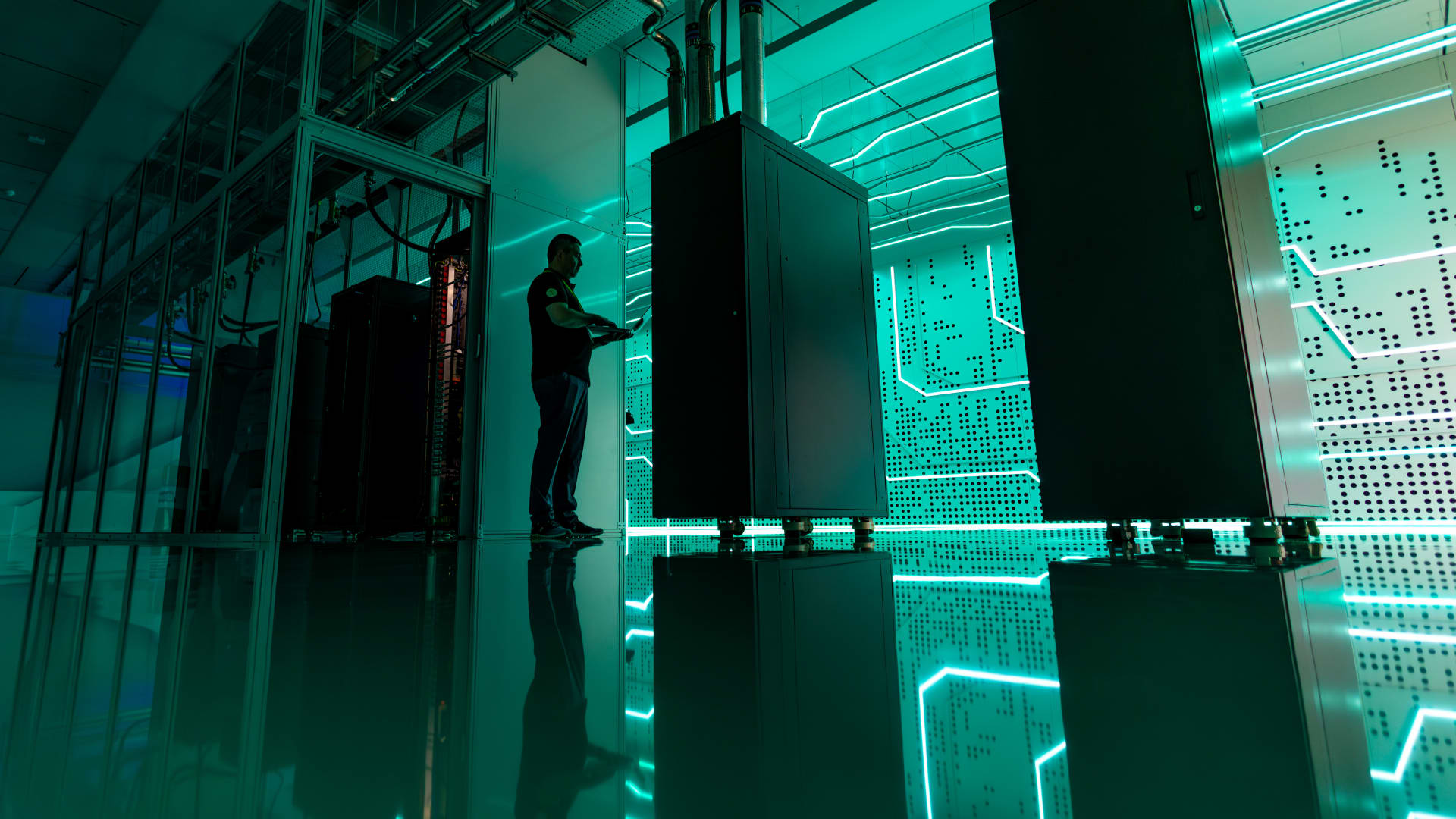 This Chinese firm has topped Micron and Kioxia in shipments of crucial NAND memory chips