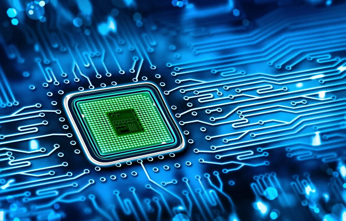 This Tiny AI Stock Is Up By 680% in a Year. Is It A Buy?