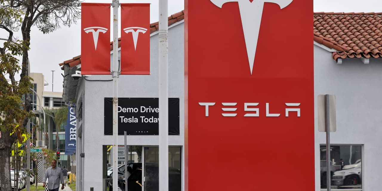 Three Price Target Boosts Can’t Help Tesla Stock