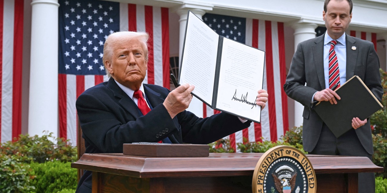 Trump’s Brokerage Accounts Made Big Trades Around ‘Liberation Day’ Tariffs