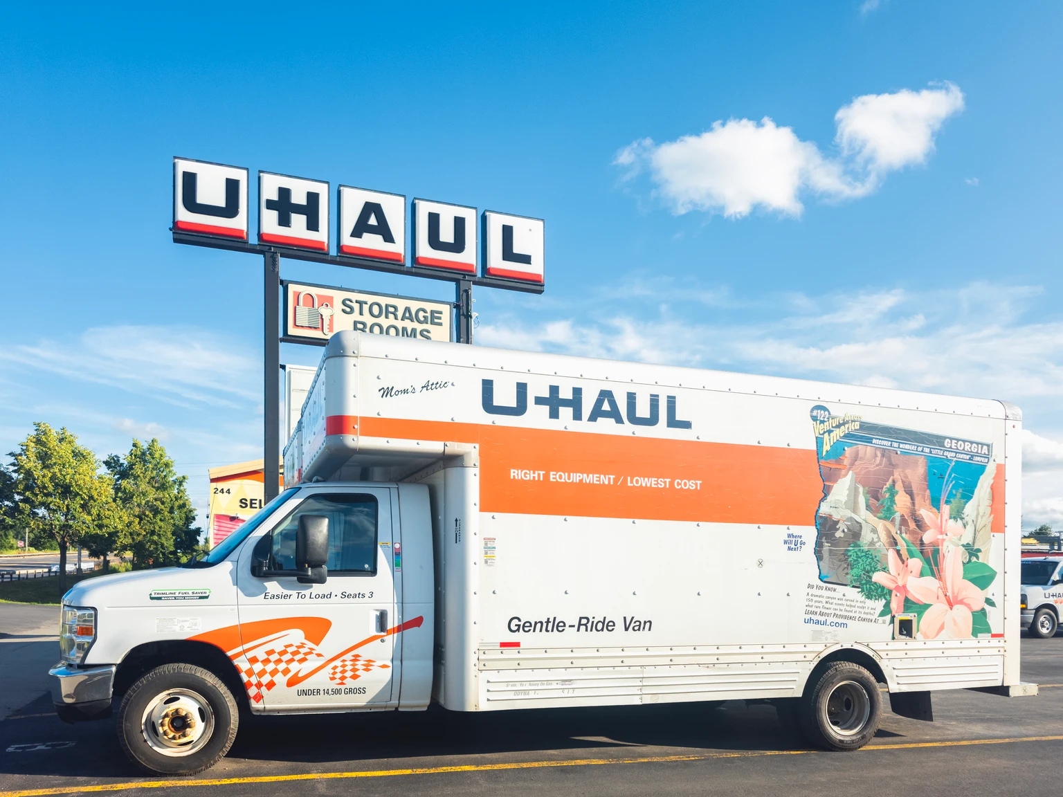 U-Haul: The Earnings Collapse Is Too Big To Ignore