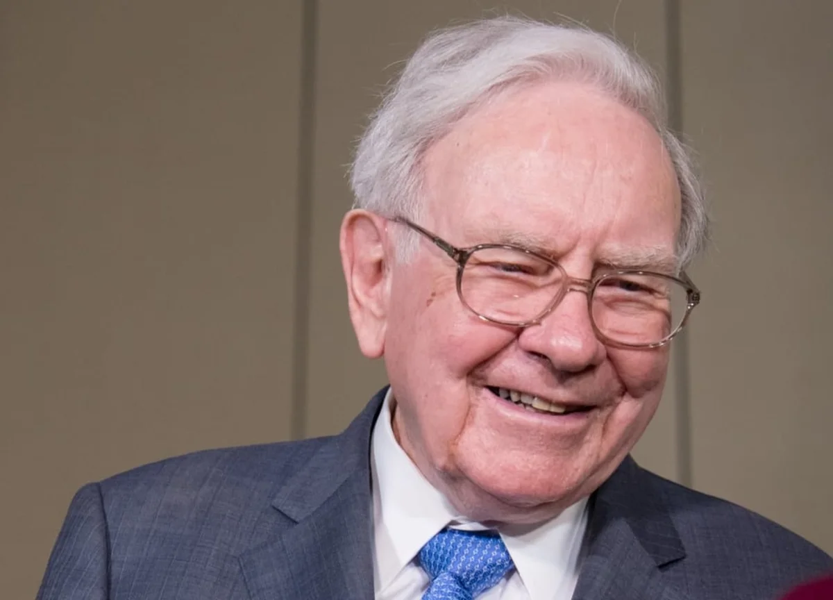 Warren Buffett Breaks A 20-Year Tradition As Report Says His Gates Foundation Donation Is Suddenly On Hold Over Epstein Files Review