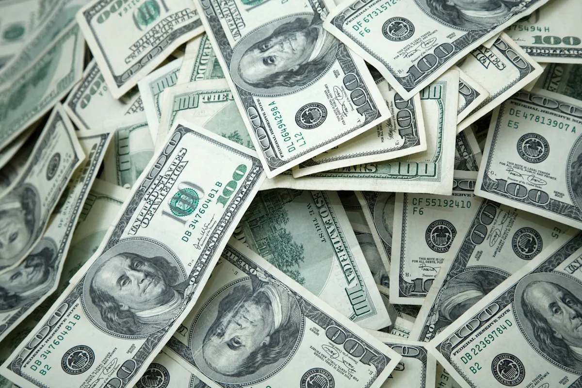 Warren Buffett Is Disposing of His Berkshire Shares. Here's How.