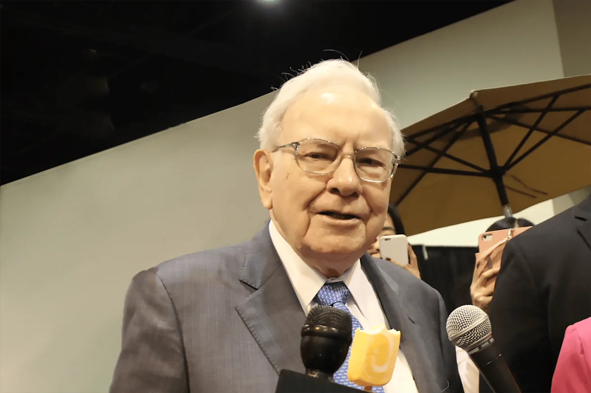 Warren Buffett Just Confirmed That Berkshire's Alphabet Stake Was His Idea. Why the Stock Still Looks Like a Buy